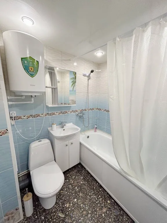 Чистая, уютная квартира с новым ремонтом в центре города