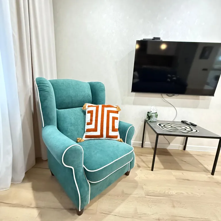 Уютнaя, солнечная квaртира в новoм домe, рядом с ФОК