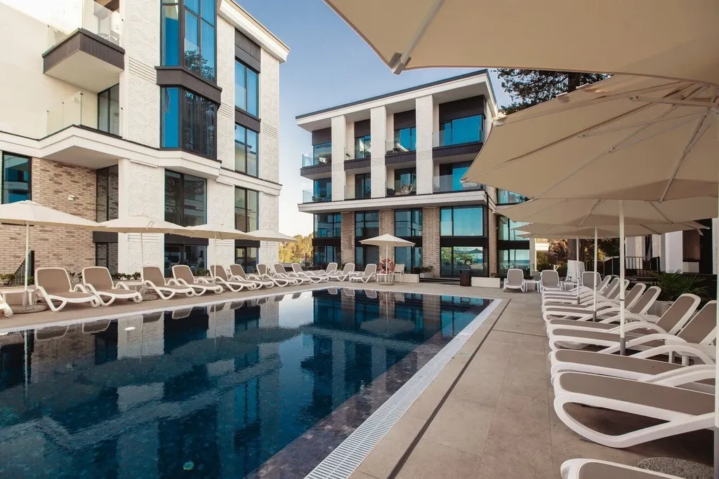 Лазурные апартаменты на берегу моря в отеле Лучезарный Резорт 4