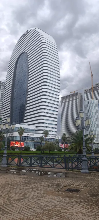 Alliance Palace, вид на закат, море и поющие фонтаны