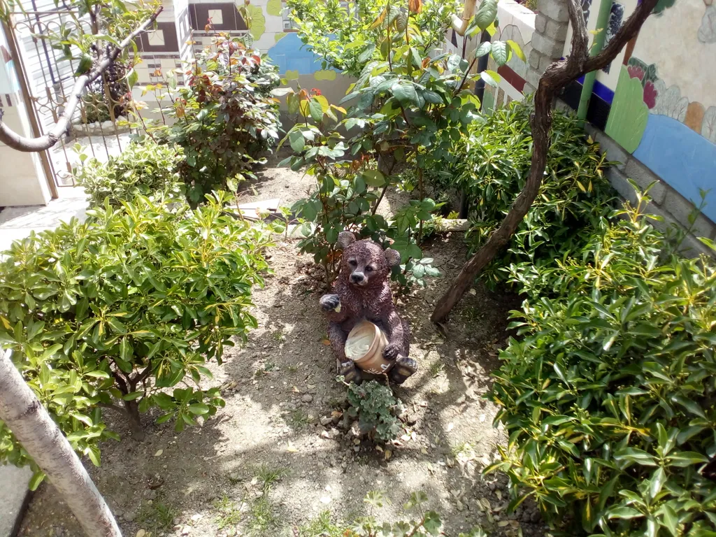 Большая 2-комнатная часть дома с парковочным местом