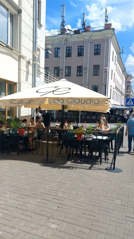 Квартира 4-комнатные апартаменты в самом центре рядом с ун. Гум и м. Купаловская — Минск