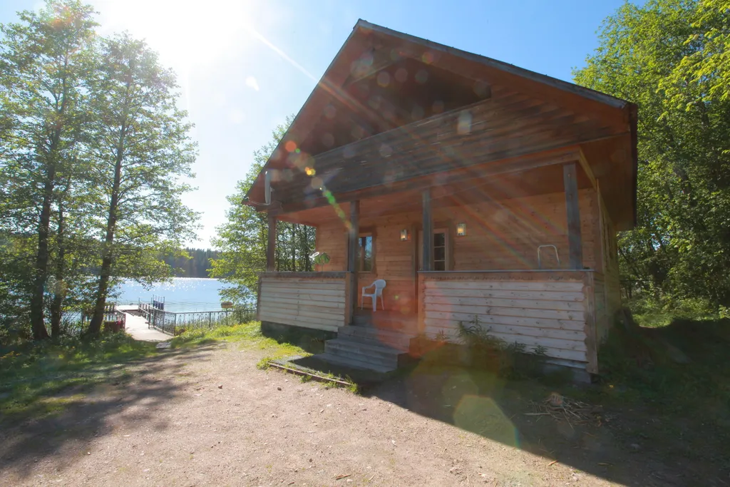 Коттедж на озере Утиное