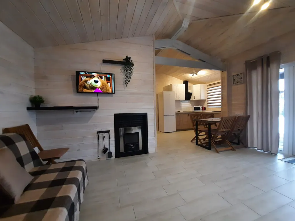 Дом с баней на дровах и камином у пяти озер