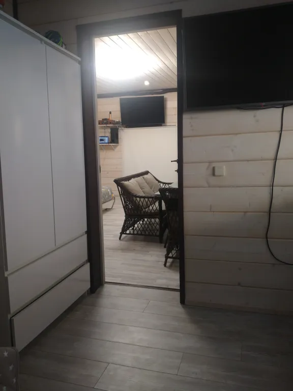 Домик с видом на лес