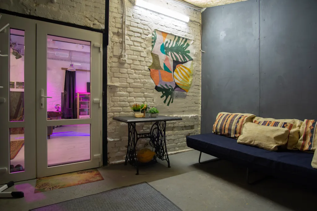 Loft Dvor — дизайнерское пространство для событий и проживания