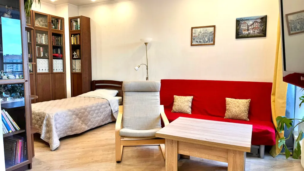 Большая студия на проспекте