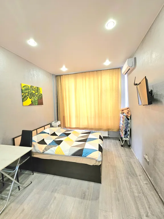 Студия в современном европейском квартале