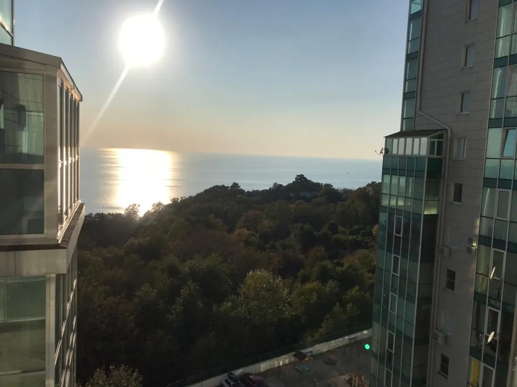 Красивый вид с горы Ахун на море