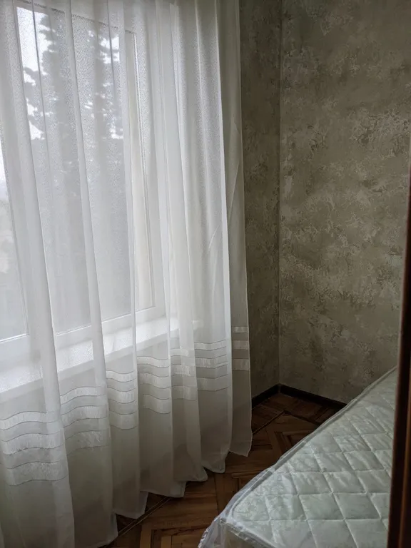 Уютная квартира в городе с видом на горы