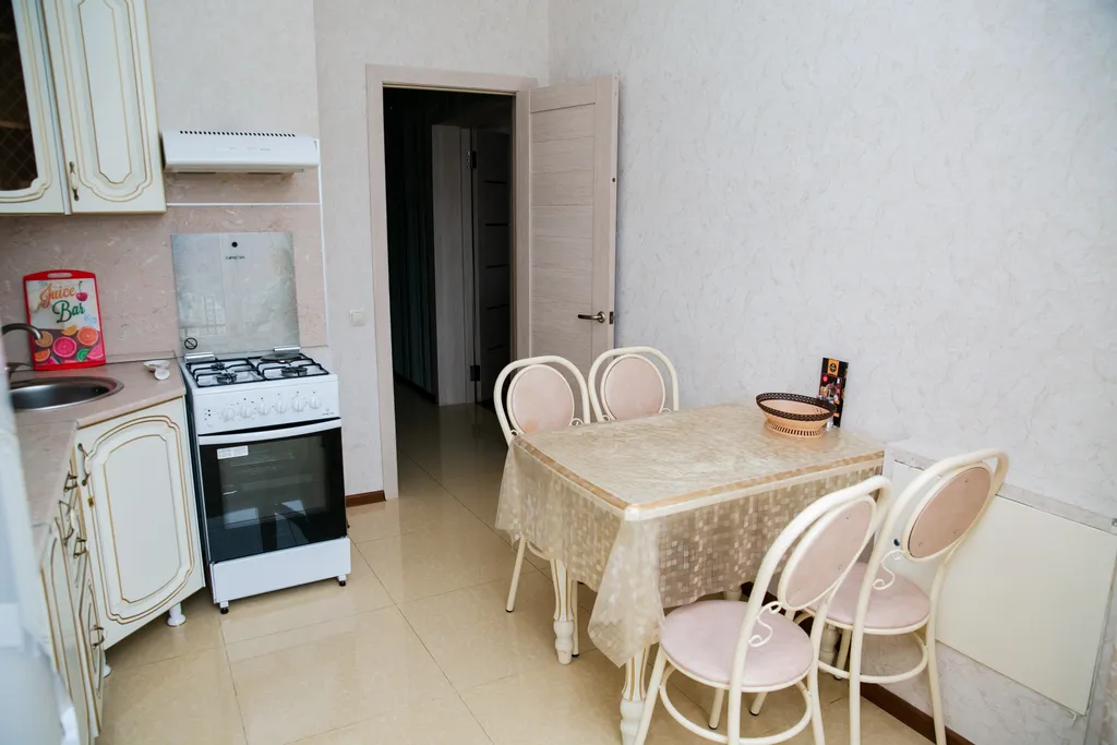 Квартира Квартира Анти-Отель на 3чел. 1комн.кв. 1этаж, код-128 — Махачкала