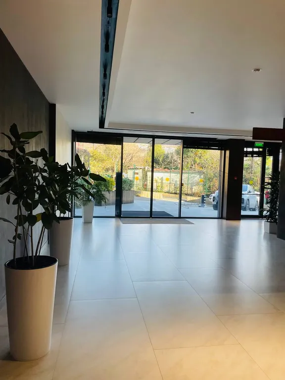 Современная студия в Хосте с потрясающим видом на море