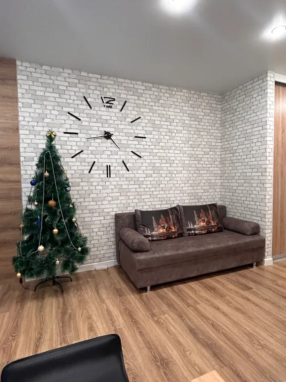 Уютная бирюзовая студия в Аквамарине