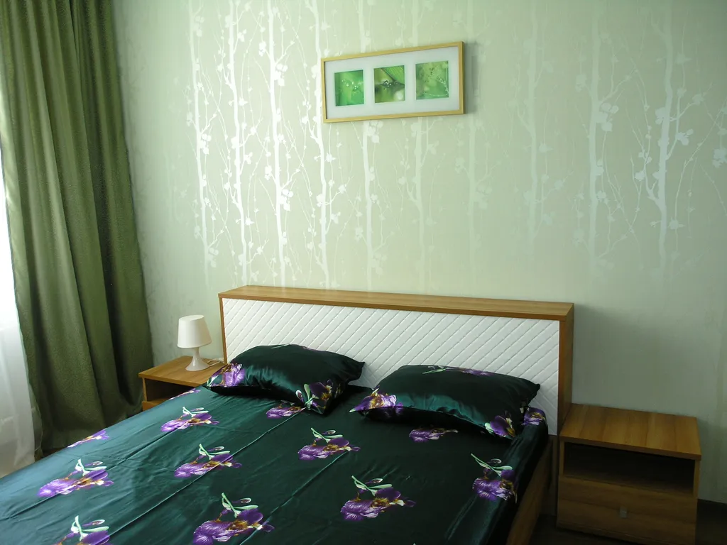 Просторная комфортабельная 2-комнатная квартира в многоэтажном доме