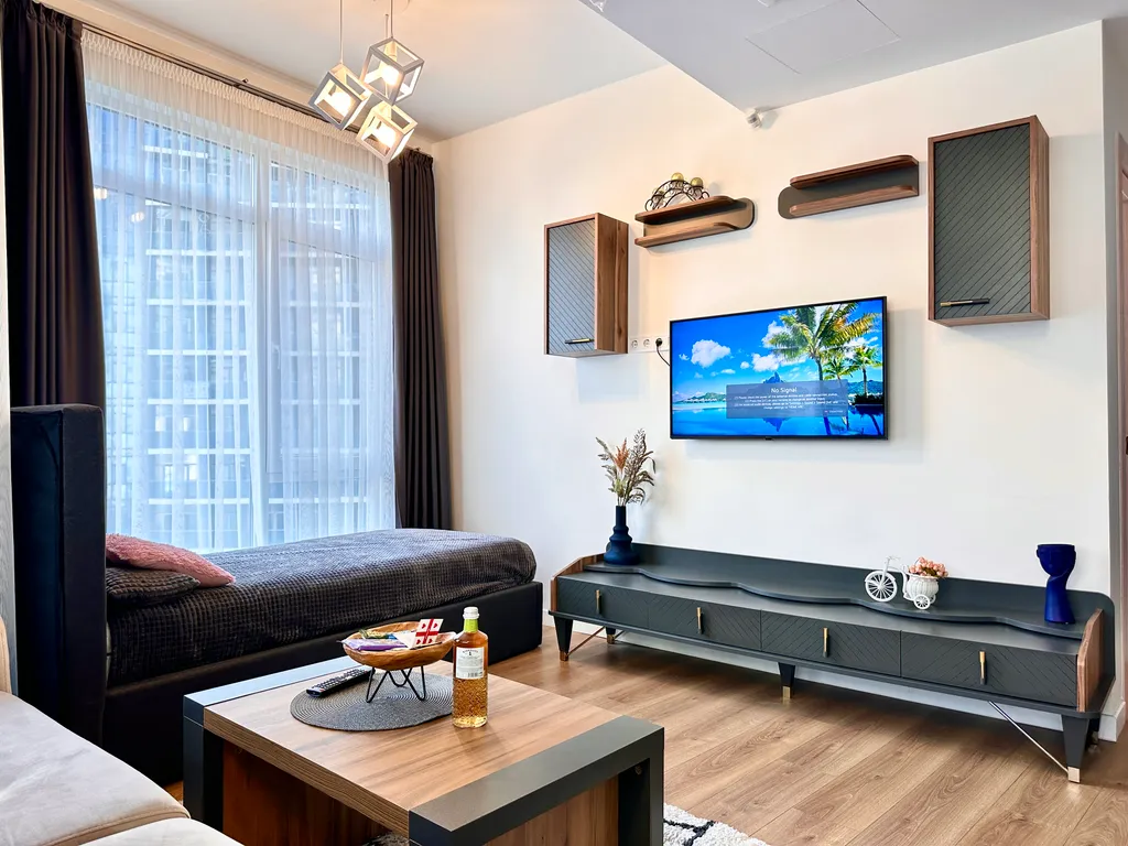 2-комнатный апартамент в ЖК White Sails с бассейном и парковкой