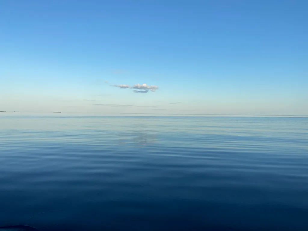 Дом с купелью на берегу Онежского озера