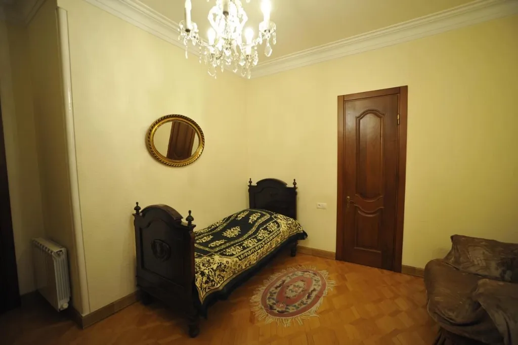 4-комнатная Квартира