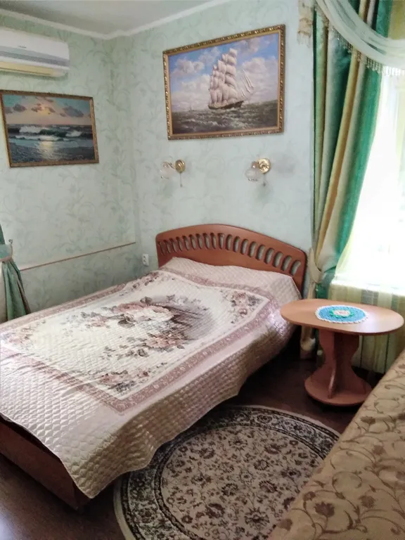 Уютная квартира в центре города — аренда посуточно в Ялта