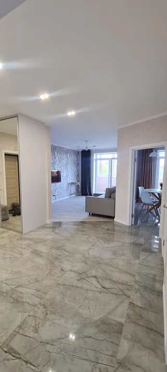 Просторные апартаменты с удобным расположением