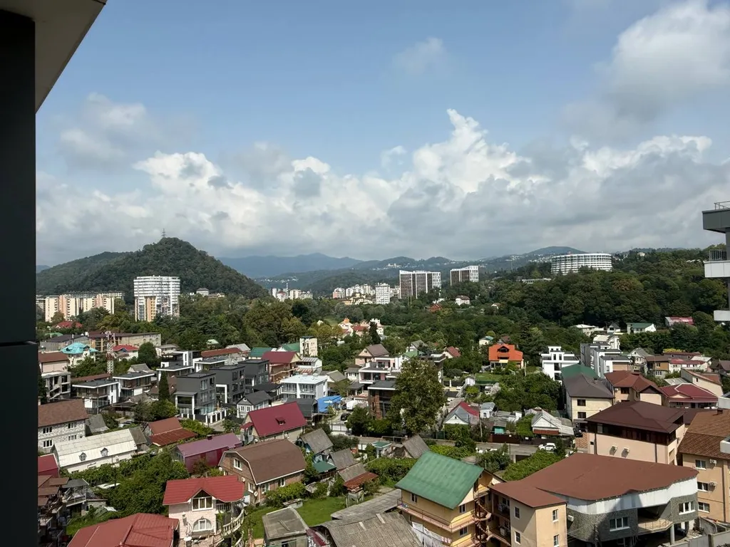 Евродвухкомнатная квартира для всей семьи с видом на море и горы