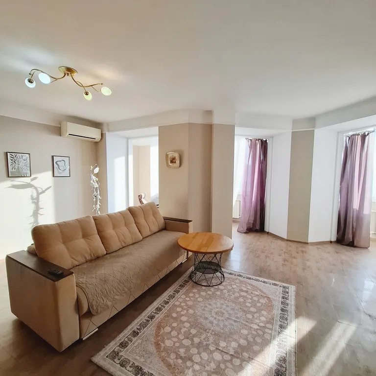 2-комнатная Квартира — аренда посуточно в Омск