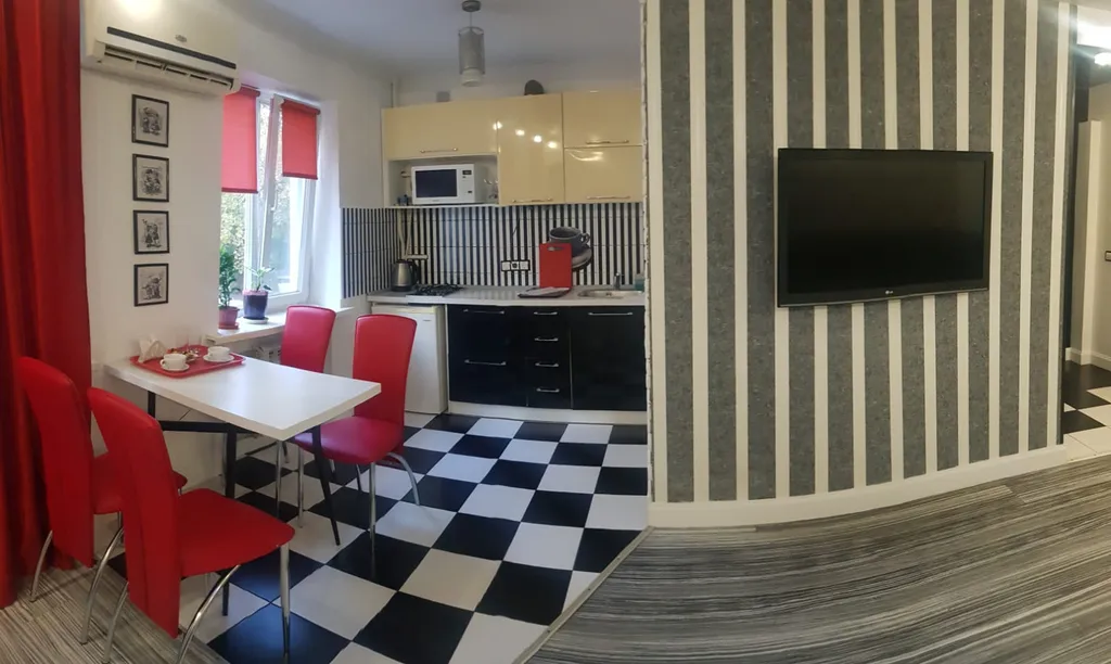 Квартира 2-комнатная квартира в центре города — Симферополь