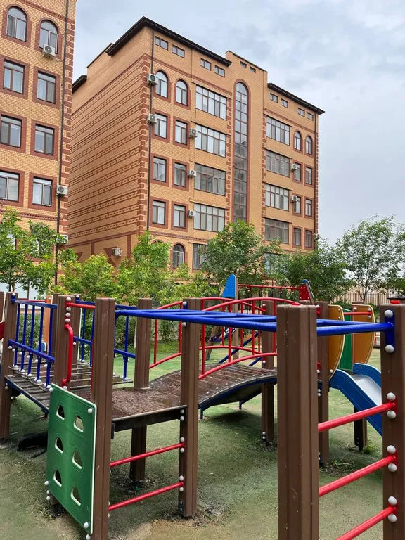 У себя дома