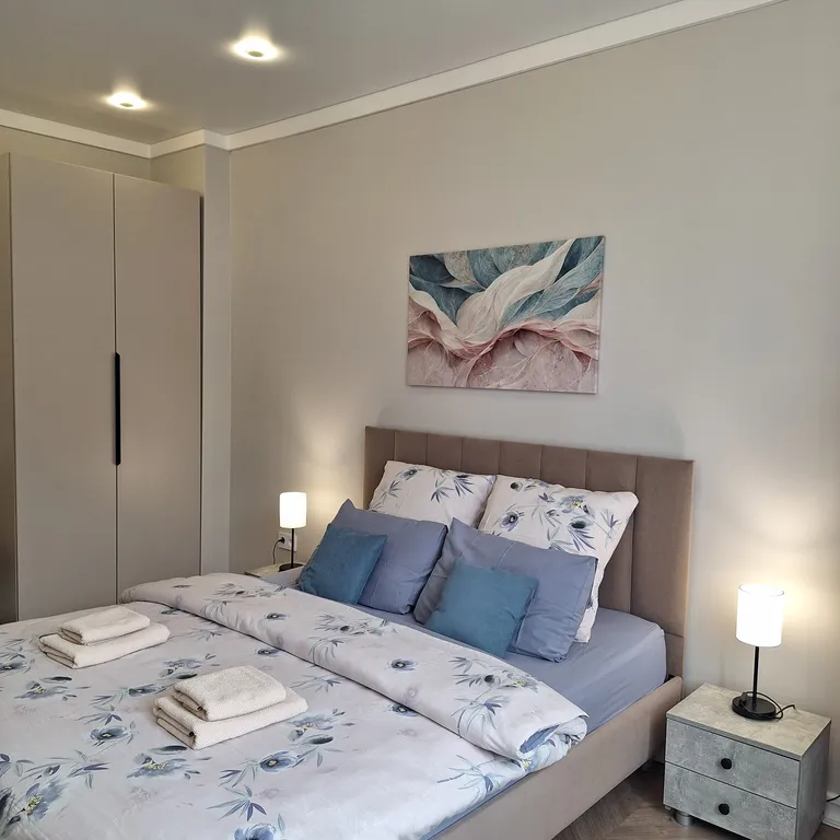 Новая 2-х комнатная в центре на Заливе