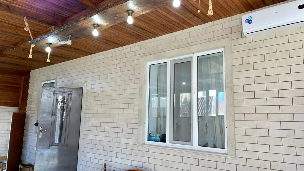 Уютный дом на берегу Каспийского моря