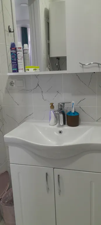 Уютная студия в центре с видом на горы