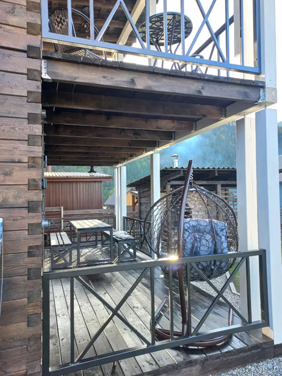 Дом с видом на горы