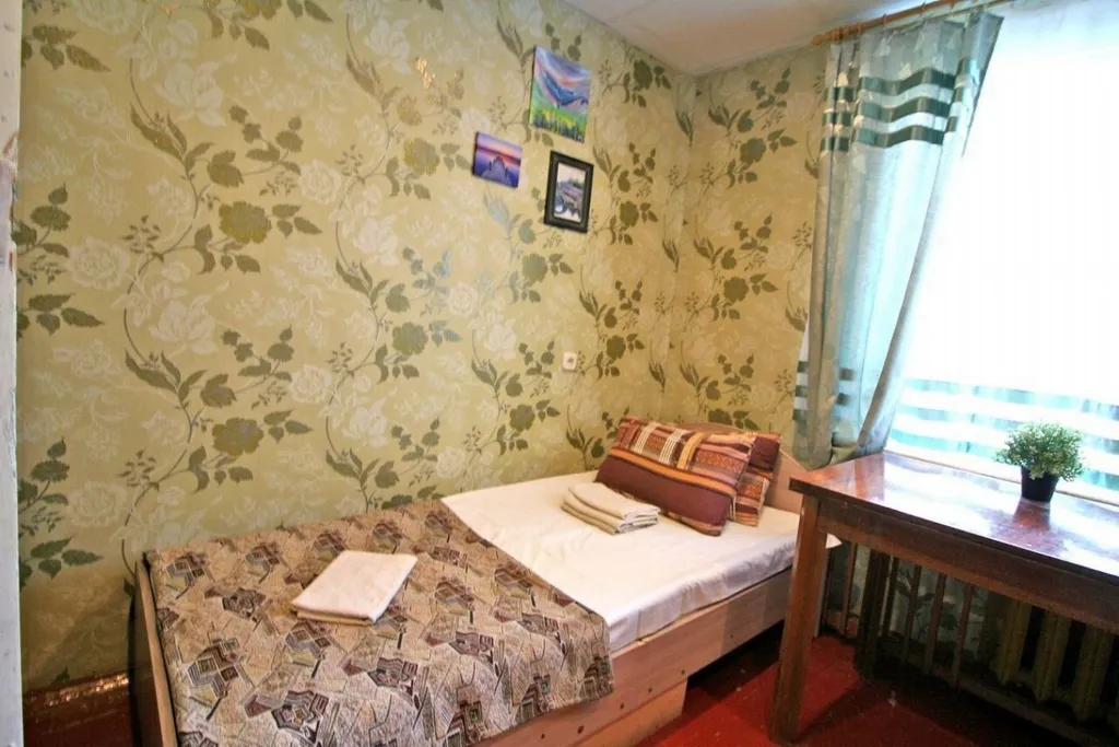 Простая 2к.квартира для командировочных Бабушкина