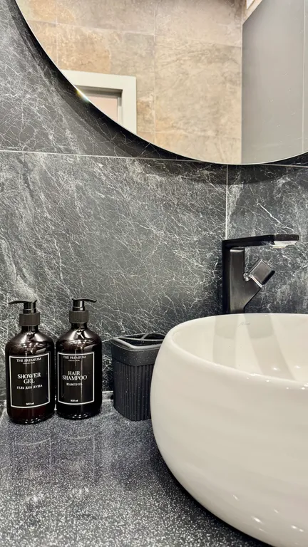 Квартира Новая стильная квартира класса люкс в самом центре возле ТЦ Галерея — Краснодар