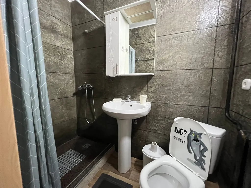 Коттедж Часть дома с кухней в 5 минутах от Песчаного пляжа — Геленджик