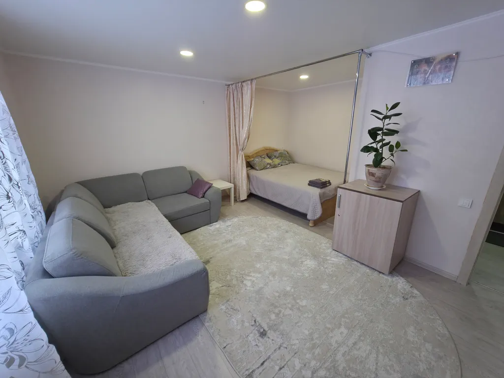 Уютная и чистая квартира в центре города — аренда посуточно в Магнитогорск