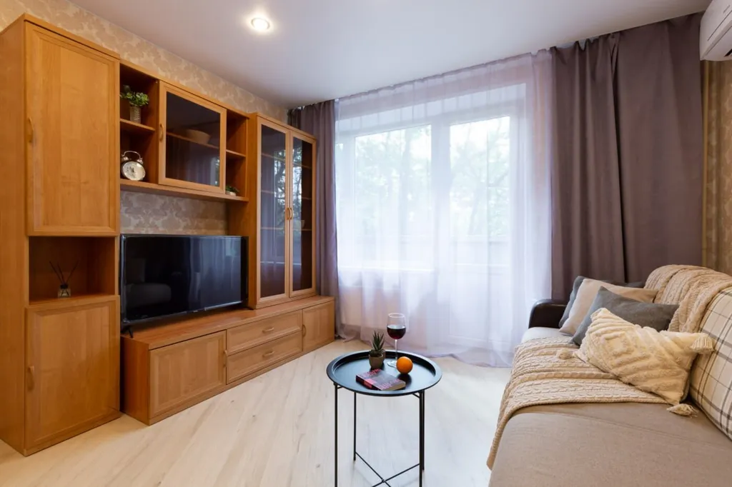 Квартира у живописного пруда