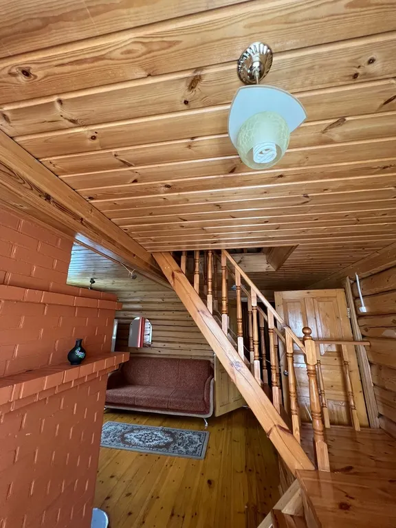 Русский дом с баней на берегу озера