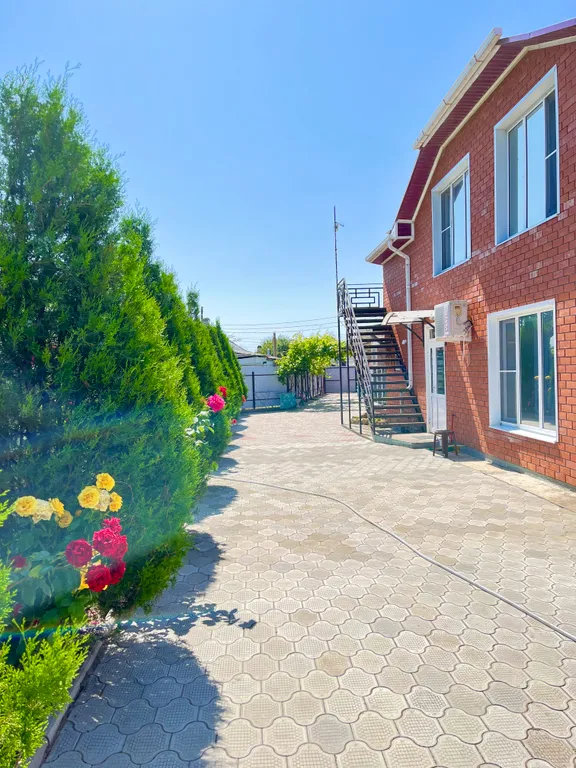 Двухклмнаиный пятиместный номер 100 метров до моря со своей кухней