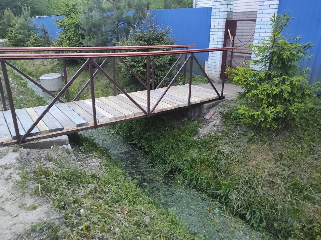 Квартира Комфортная комната с двуспальной кроватью и большим зеркалом на 1 этаж — Ульяновка