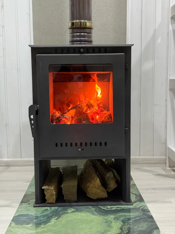 Домик у ручья Красная поляна