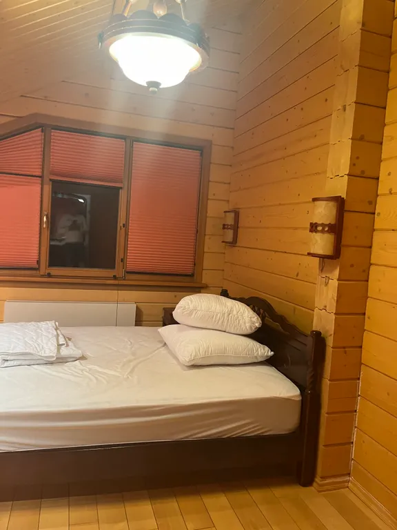 Деревянный дом с приватной территорией