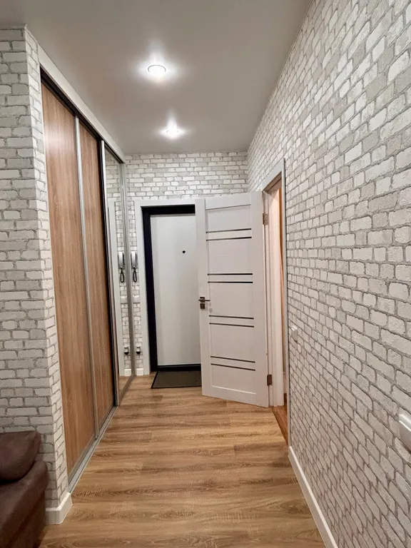 Уютная бирюзовая студия в Аквамарине