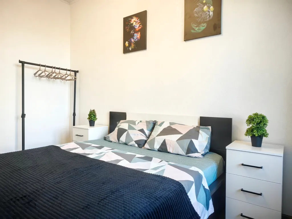 Однушка Чёрное Дерево