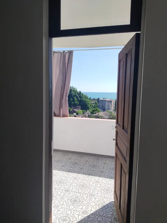 Квартира 3-комнатная Квартира — Сухум