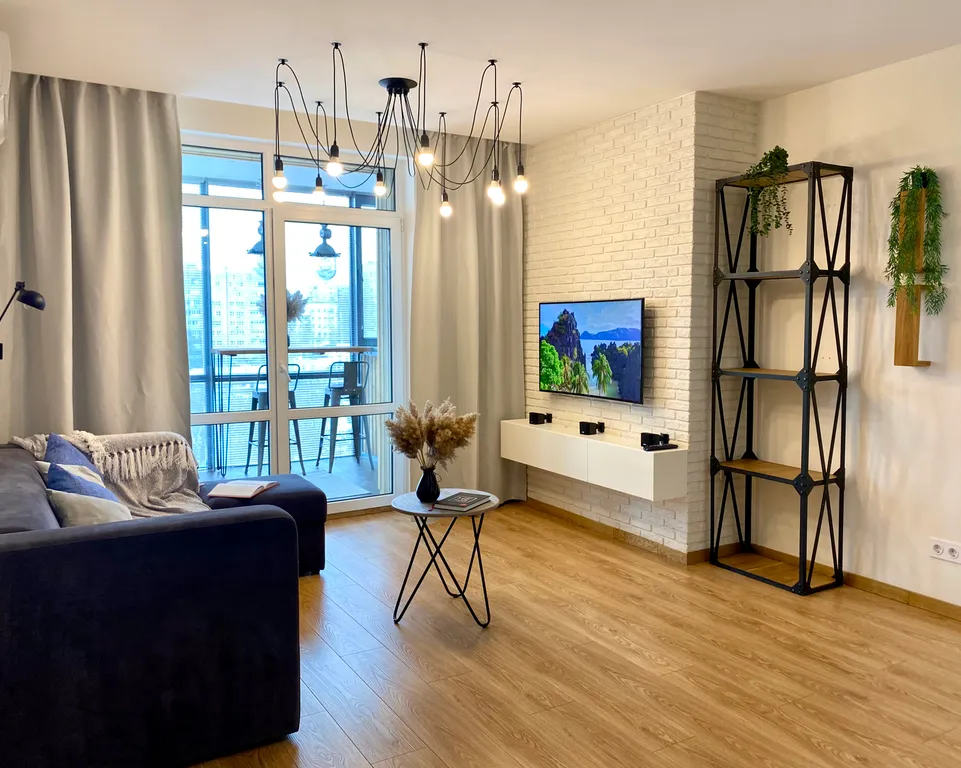 Трёхкомнатная семейная квартира с детской комнатой