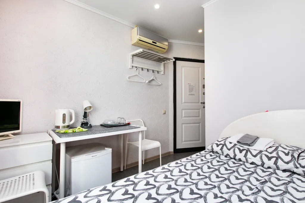 Жилая комната со своим санузлом и общей мини-кухней Сhocolate (4-5)