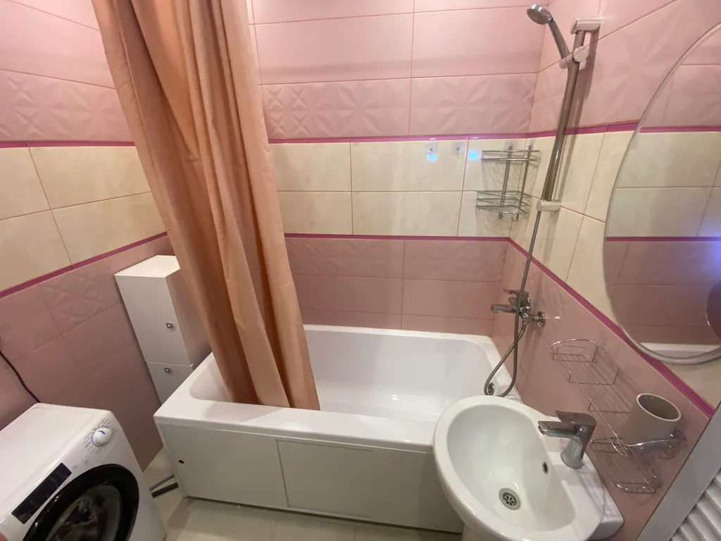 Шикарная однушка рядом с медицинским центром