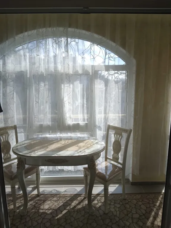 Уютная квартира на Вилле Дельмар с можевельником со стороны лоджии