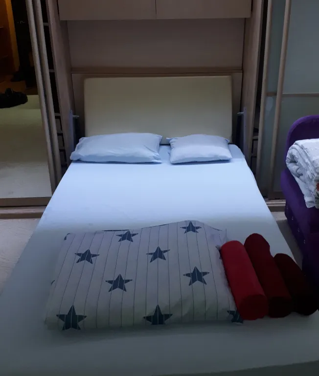 Квартира с массажным креслом в центре