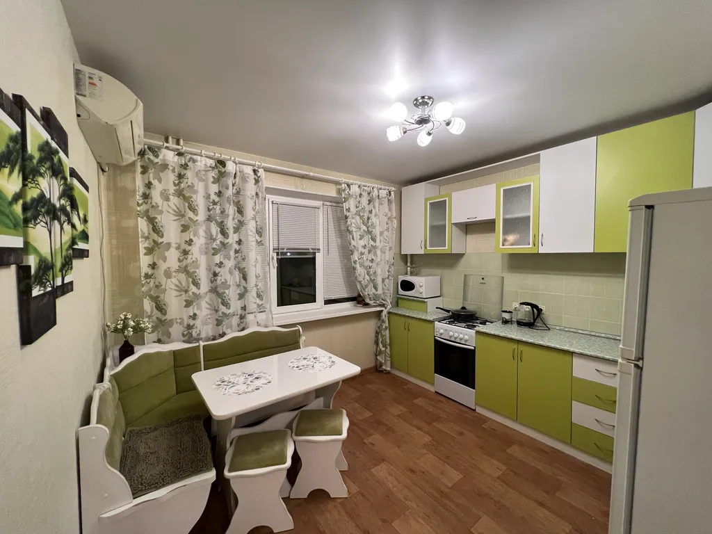 Уютная квартира — аренда посуточно в Саратов